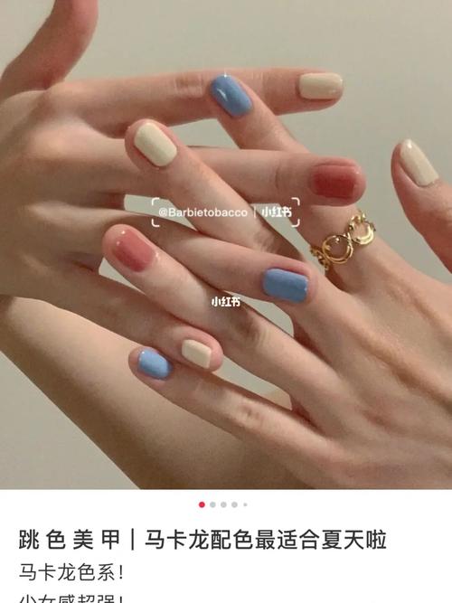 白美甲图片