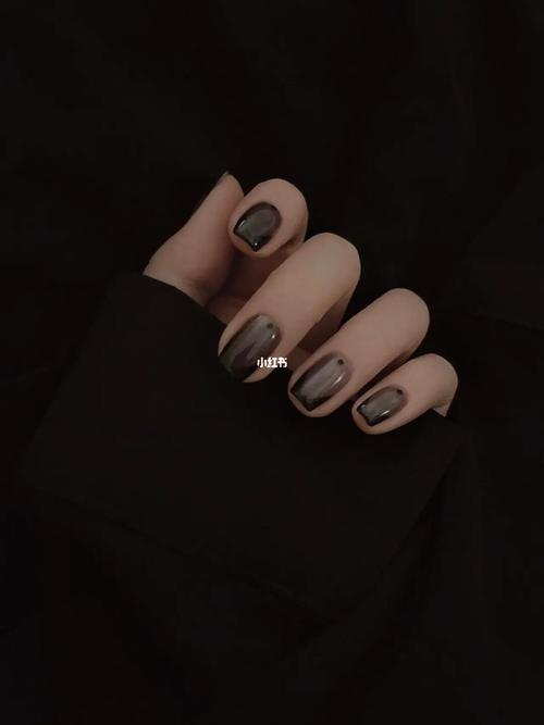 黑美甲图片