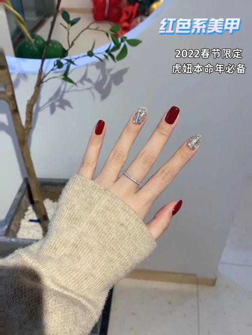 灰美甲图片