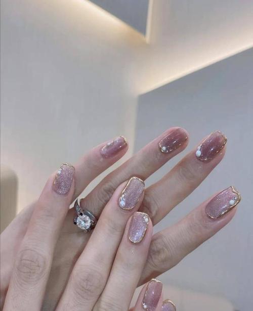 橙美甲图片