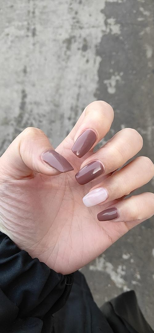 橙美甲图片