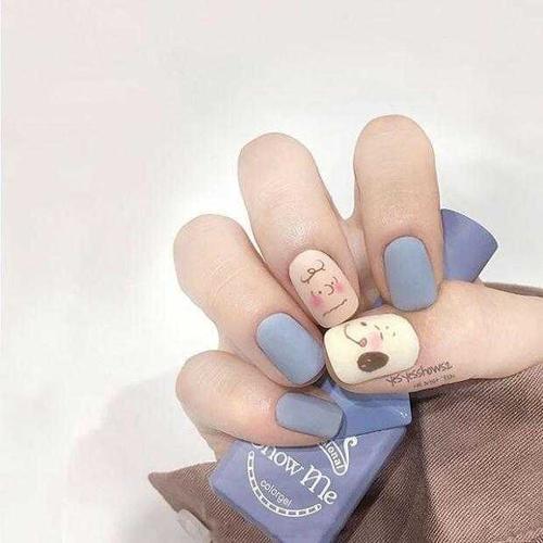 黑美甲图片