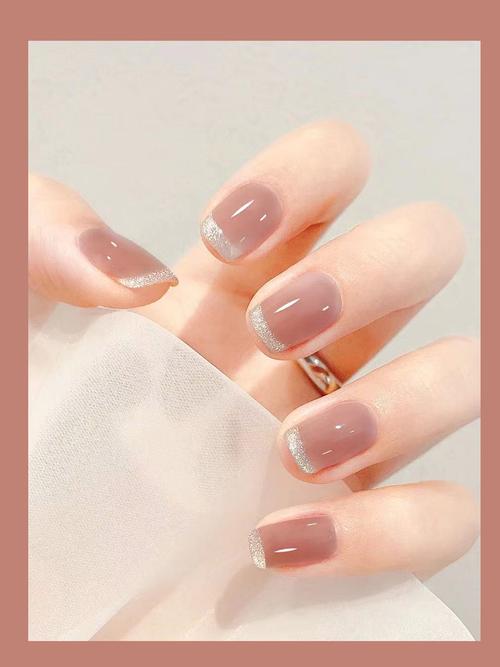 白美甲图片