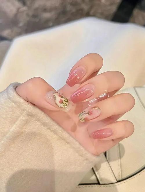 白美甲图片