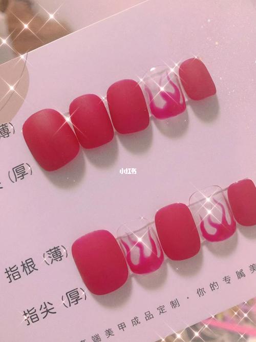 红美甲图片
