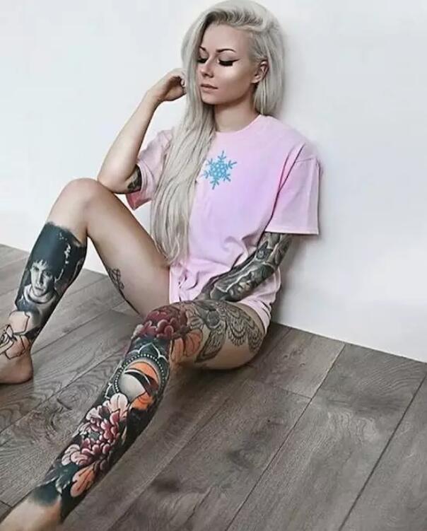 美女纹身图片