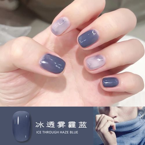 雾霾蓝美甲款式图片 雾霾蓝白色美甲图片