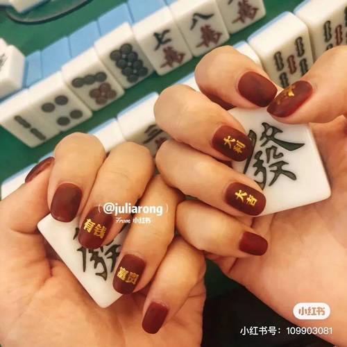 白美甲图片