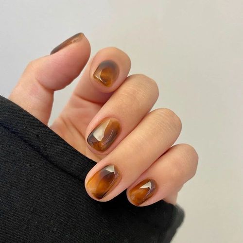 白美甲图片