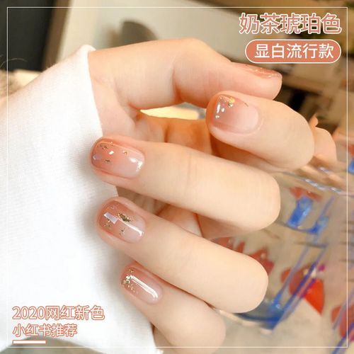 白美甲图片