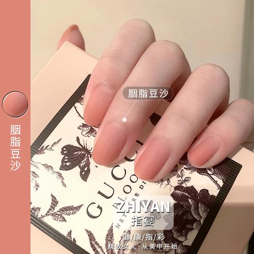 白美甲图片