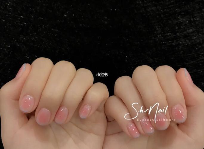 白美甲图片