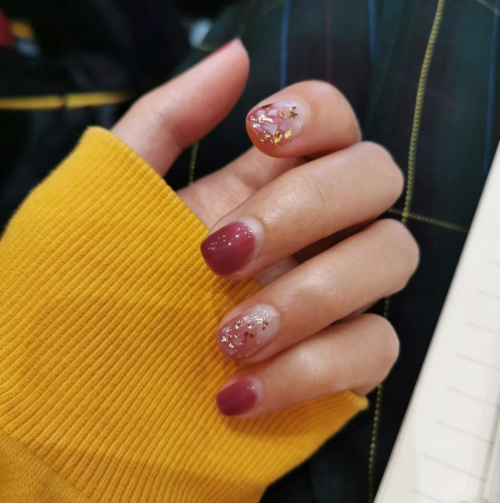 灰美甲图片