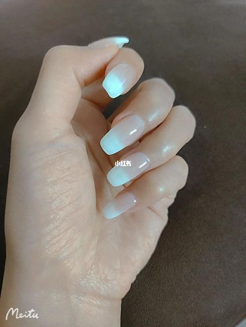 橙美甲图片