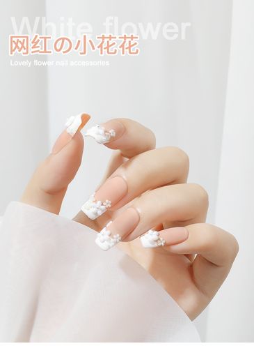白美甲图片