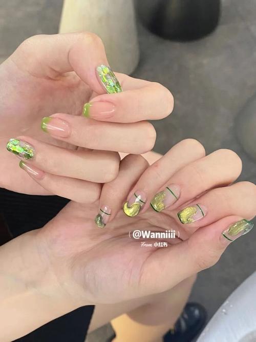 橙美甲图片