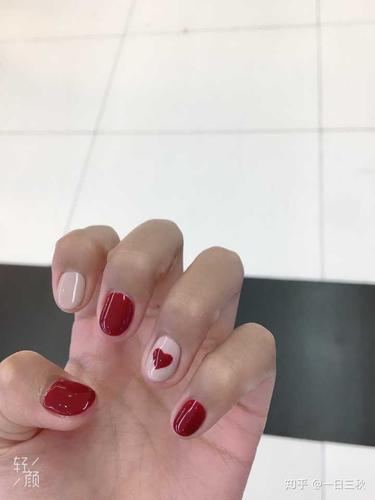 橙美甲图片