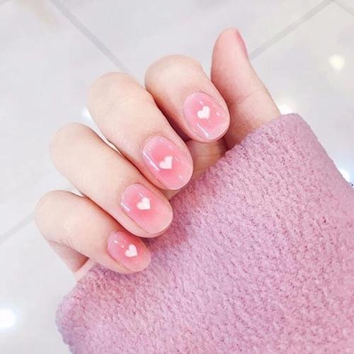 白美甲图片
