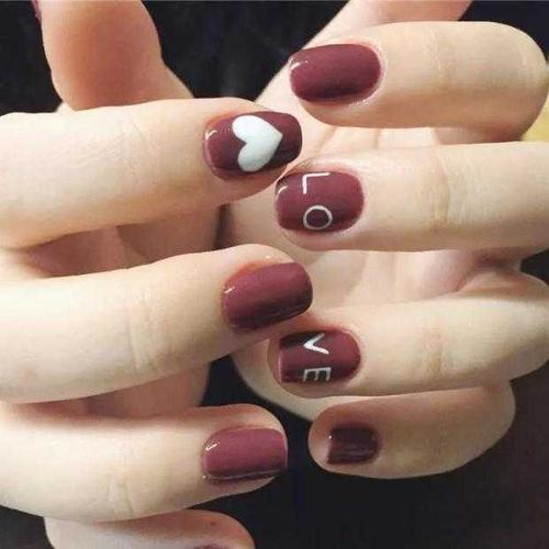 女生美甲 女生美甲图片韩版黑色冷酷图片