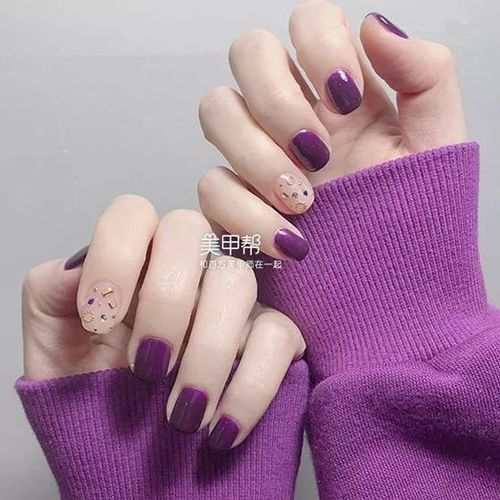 紫美甲图片