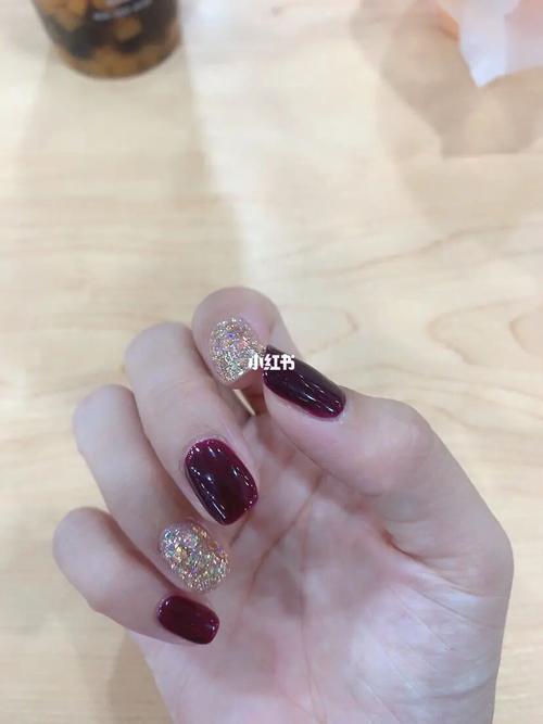 红美甲图片