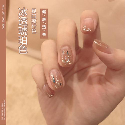 白美甲图片
