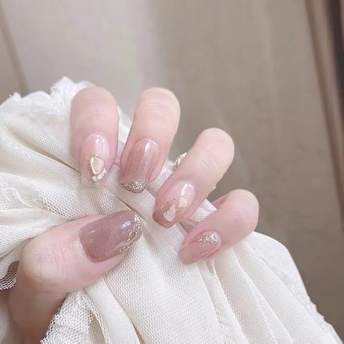 白美甲图片