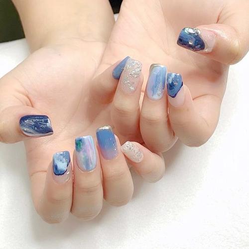 蓝美甲图片
