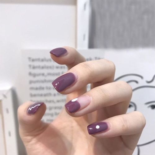 紫美甲图片