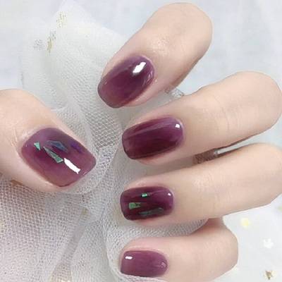 紫美甲图片