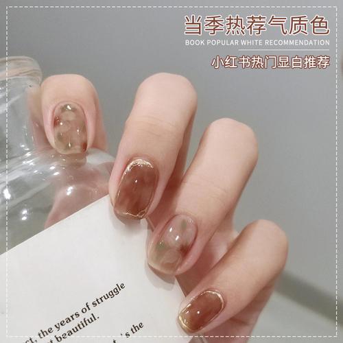 白美甲图片