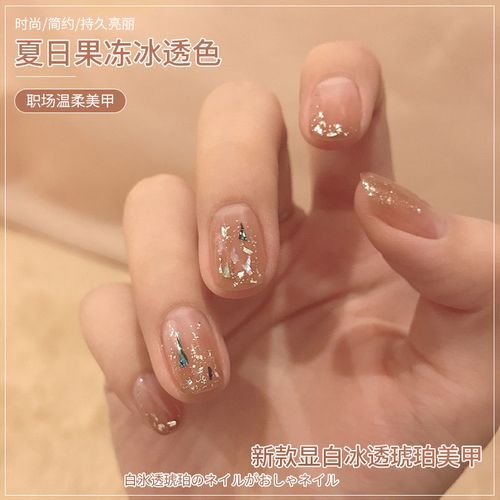 白美甲图片