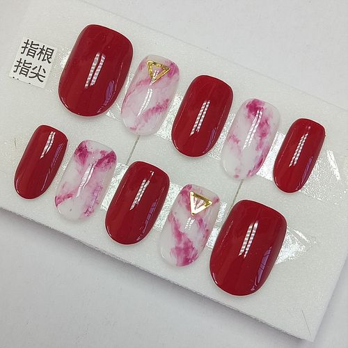 红美甲图片