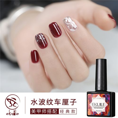 红美甲图片