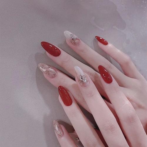 白美甲图片
