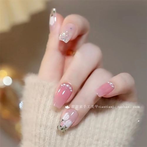 白美甲图片