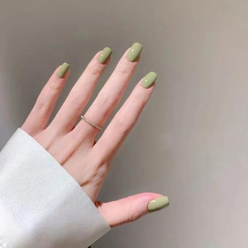 纯色美甲 纯色美甲图片显手白图片