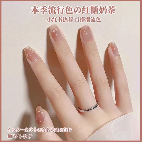 白美甲图片