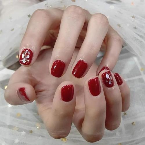 红美甲图片