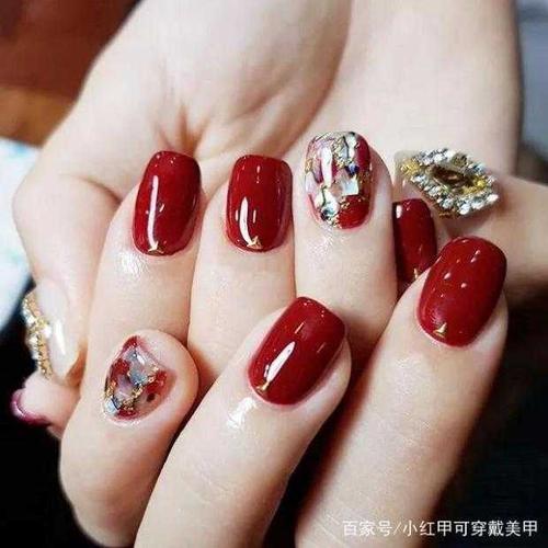 红美甲图片