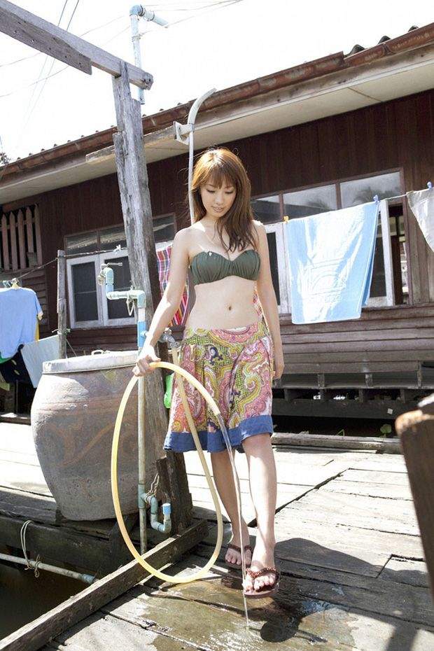 山本梓图片