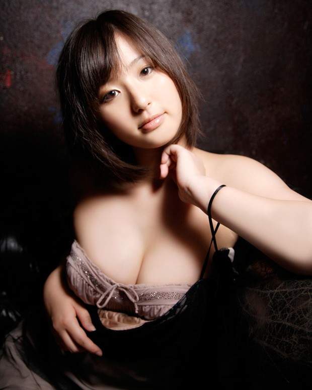 村上友梨图片