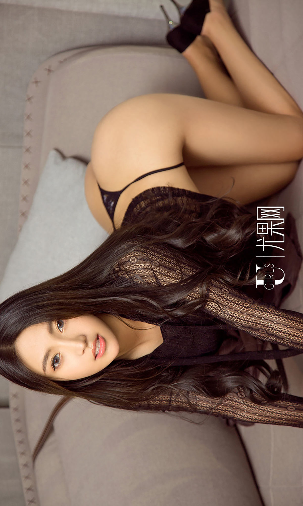 李凌子图片