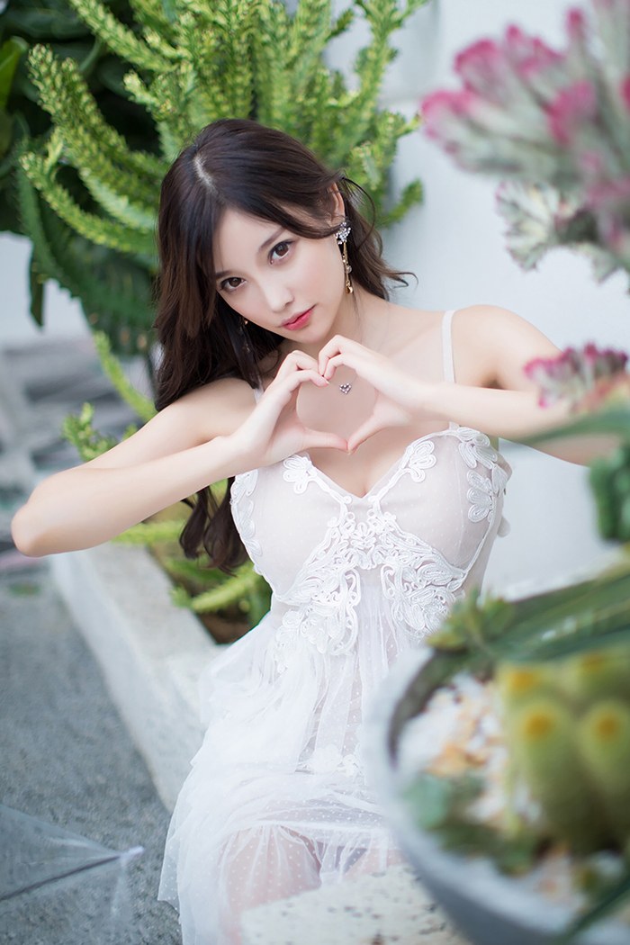 美女嫩模萌神妹妹丰满诱人私房性感写真图片图片