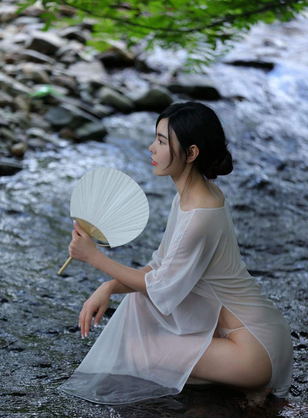 颜爱泽图片