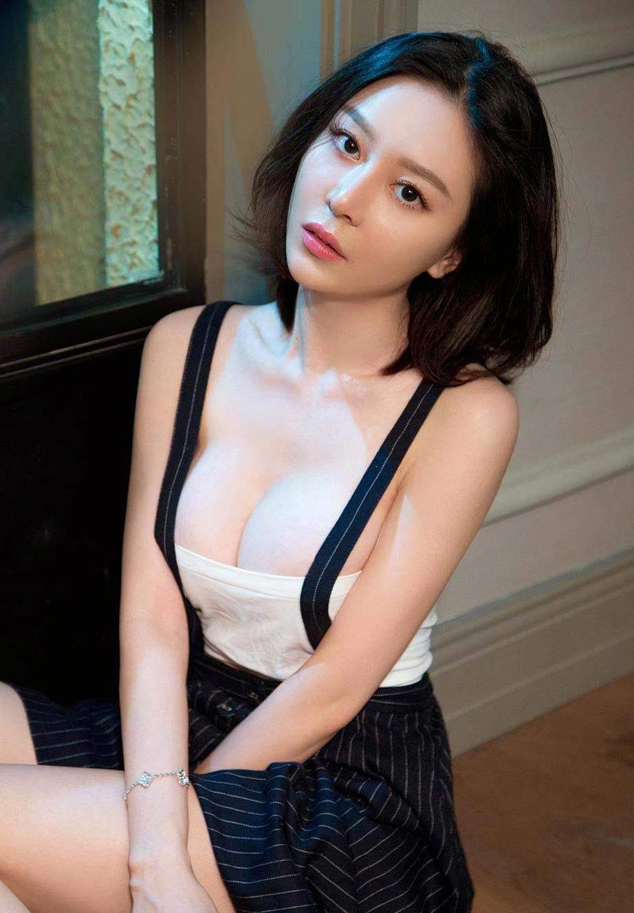 慕羽茜图片