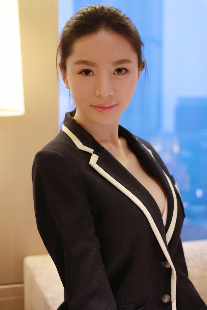 慕羽茜图片