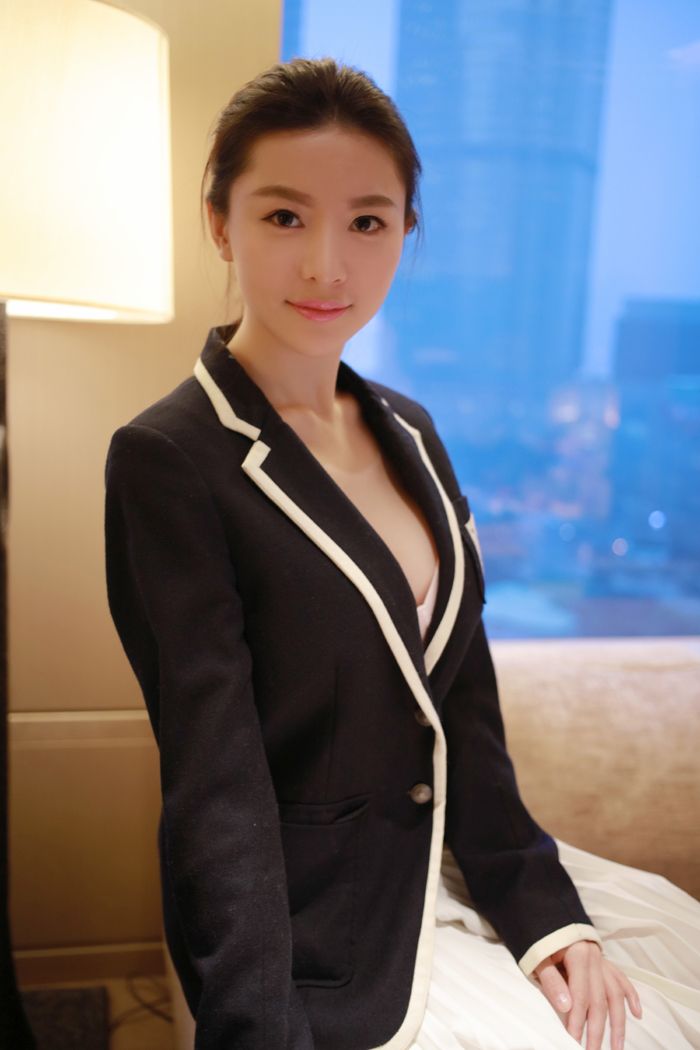 慕羽茜图片
