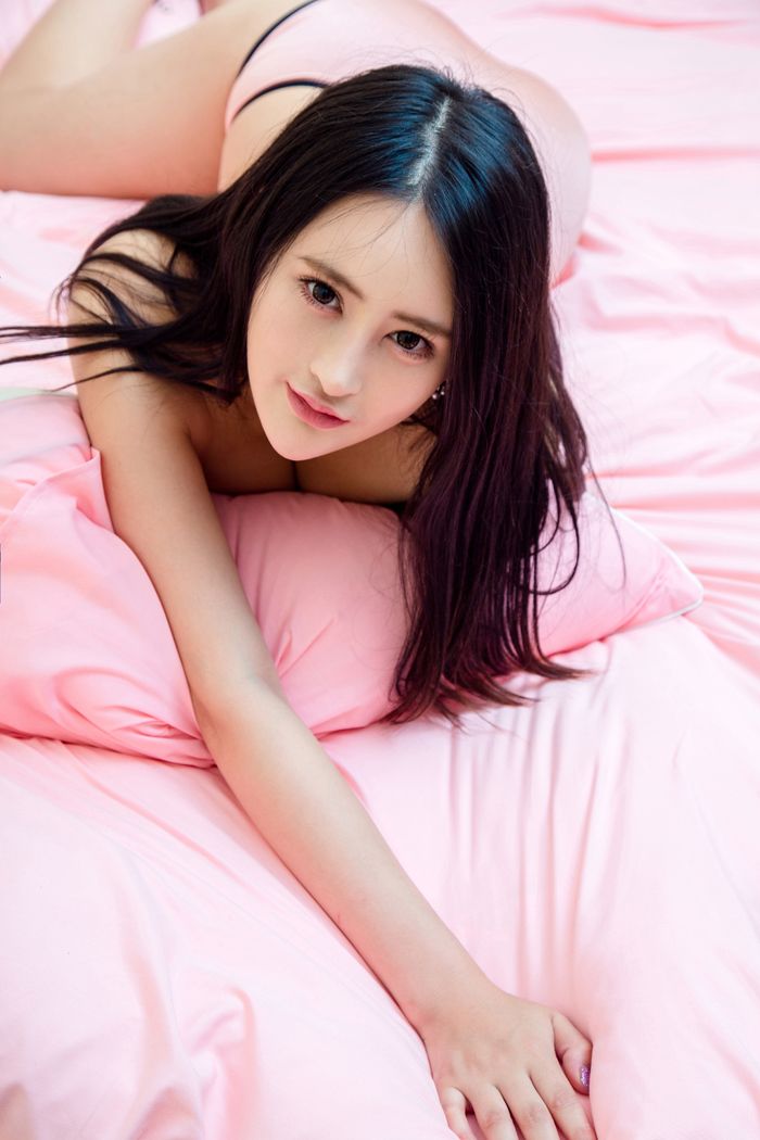 秦露图片
