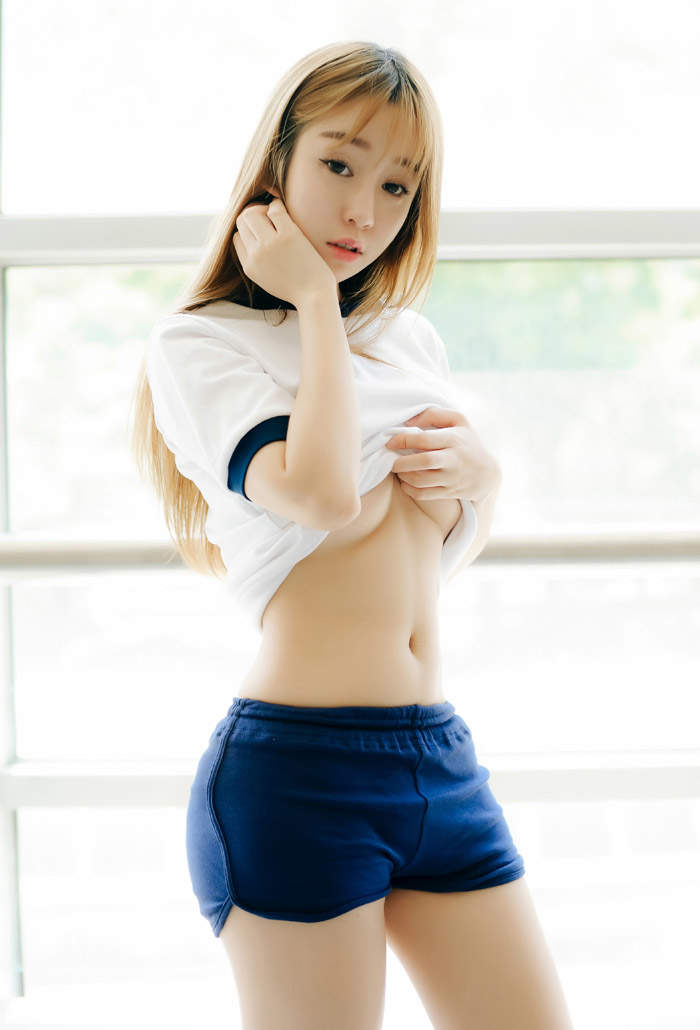 王雨纯图片